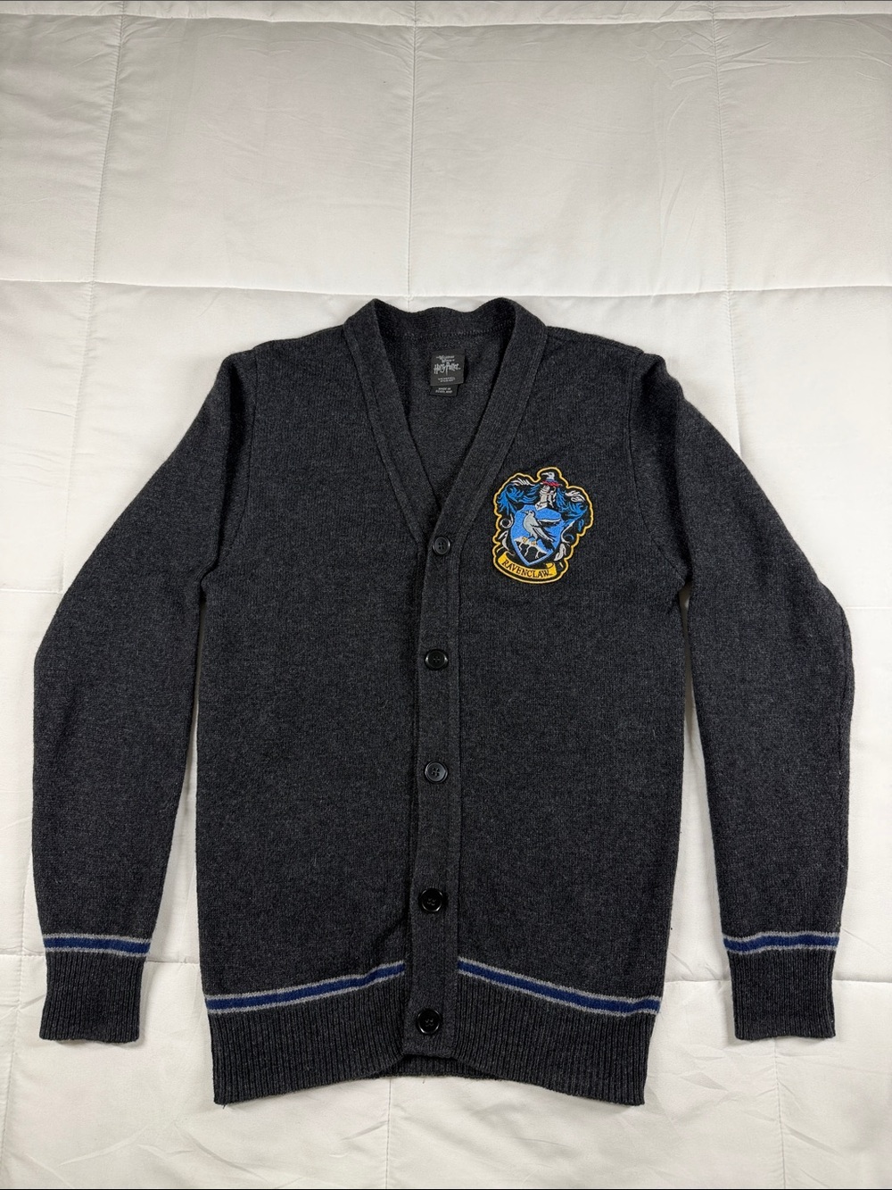 Harry Potter Ravenclaw Men's Charcoal V‑Neck Cardigan with Blue Crest Patch XS